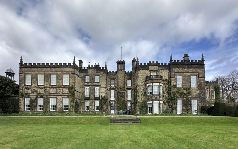 Rex Whistler and Renishaw, Derbyshire: panoramas and papier-mâché.